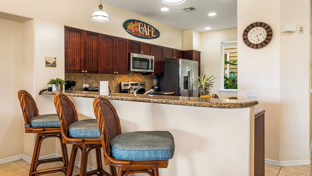 Concierge Included - Ground Floor With Lake Views - Near Shopping Center - Vrkcv