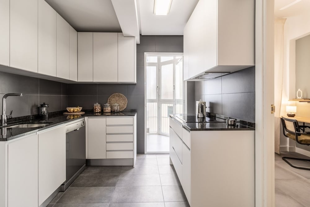 Arzano - 4 Bedrooms and Office in Castilla