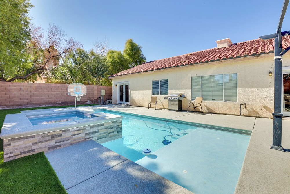 Spacious Las Vegas Home w/ Private Pool + Hot Tub