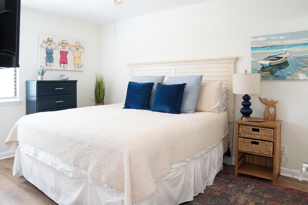 158 Beach Club Villa - Coastal Comfort With Stunning Marsh Views