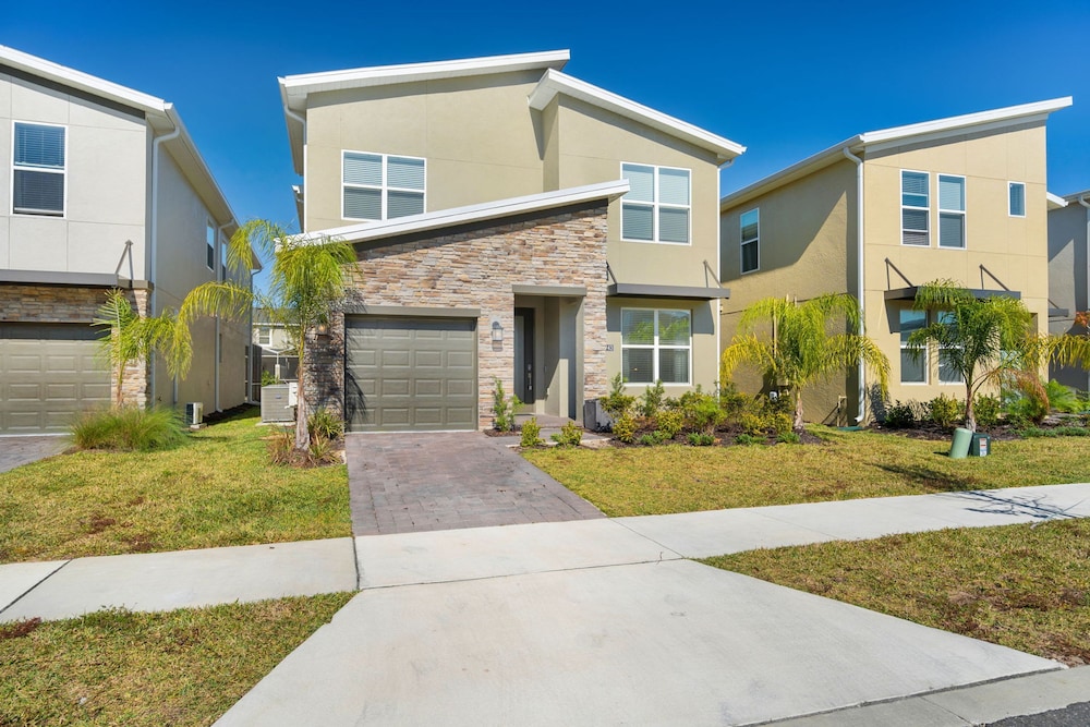 Chic 5bed Retreat Perfect for Family Getaways