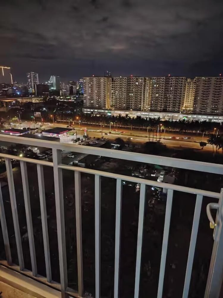 Shore 2 Residences Apartments