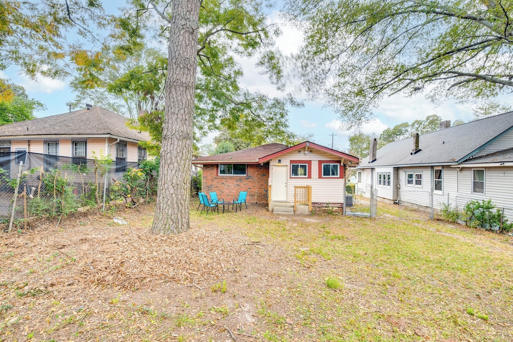 3 Mi to Dtwn: Home w/ Fenced Yard in Atlanta! view 3