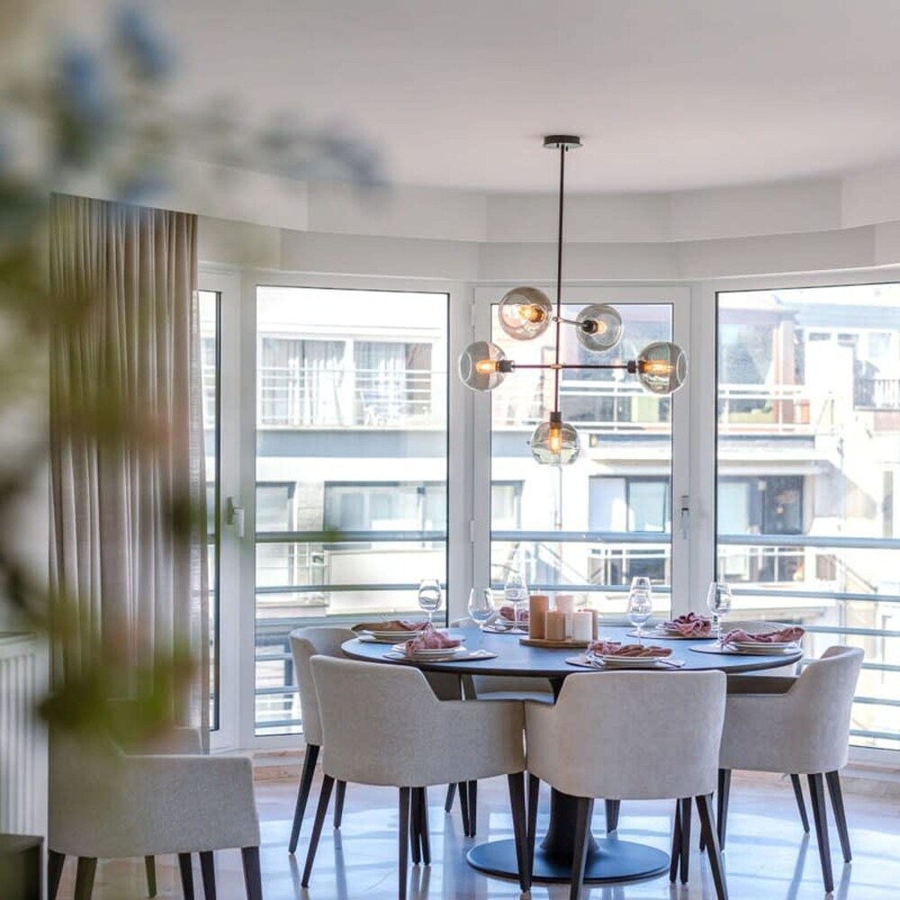 Bright and Spacious Apartment With Stunning Views