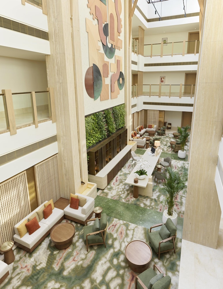 Sofitel Dubai The Palm Resort & Spa