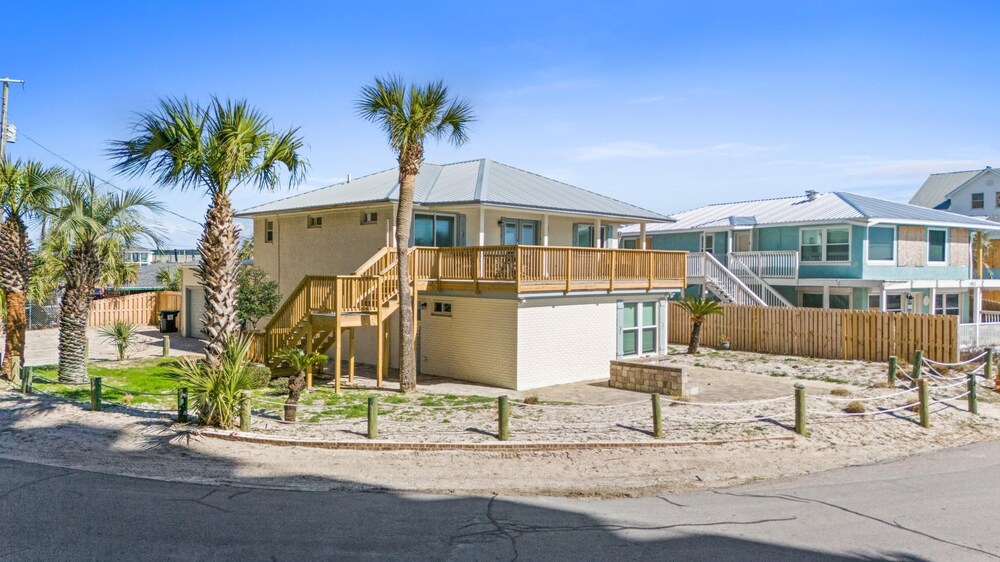 Beach House - Spyglass by PHG