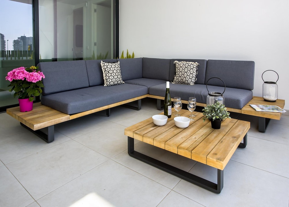 Villa Clem in Calp With 4 Bedrooms and 3 Bathrooms