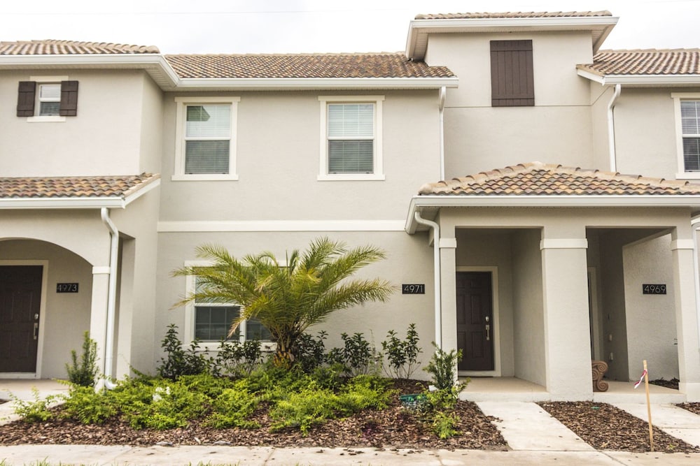 7BR Pool Home Emerald Island by SHV-8409