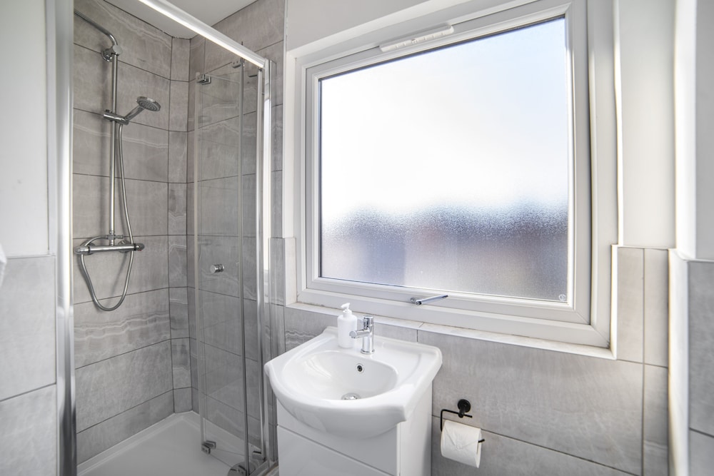Leicester Vacations - Leicester City Center Perfect Stay - Property Image 8