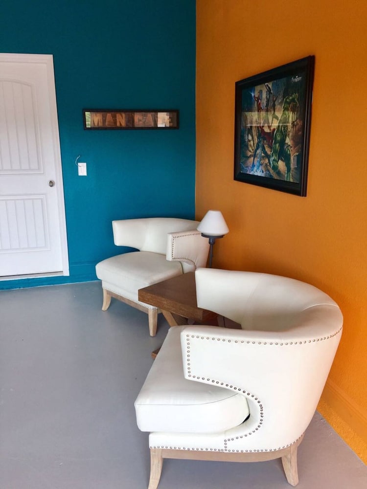 lounge