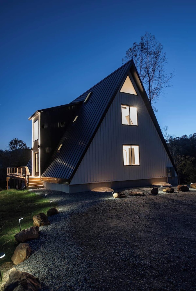Afton Peak in Faber With 5 Bedrooms and 3 5 Bathrooms