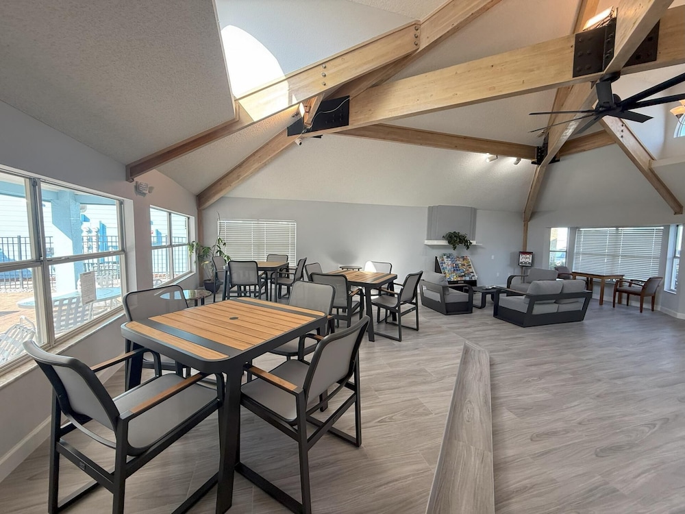 2721 North Poinciana Blvd Unit 164
