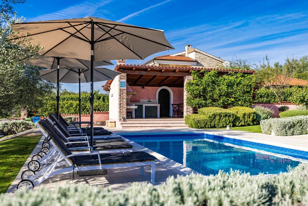 Idyllic Istrian Escape With Pool