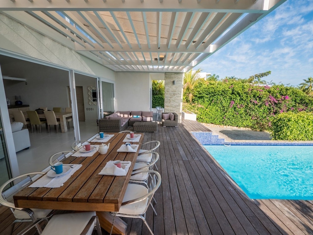 Villas Agua Dulce