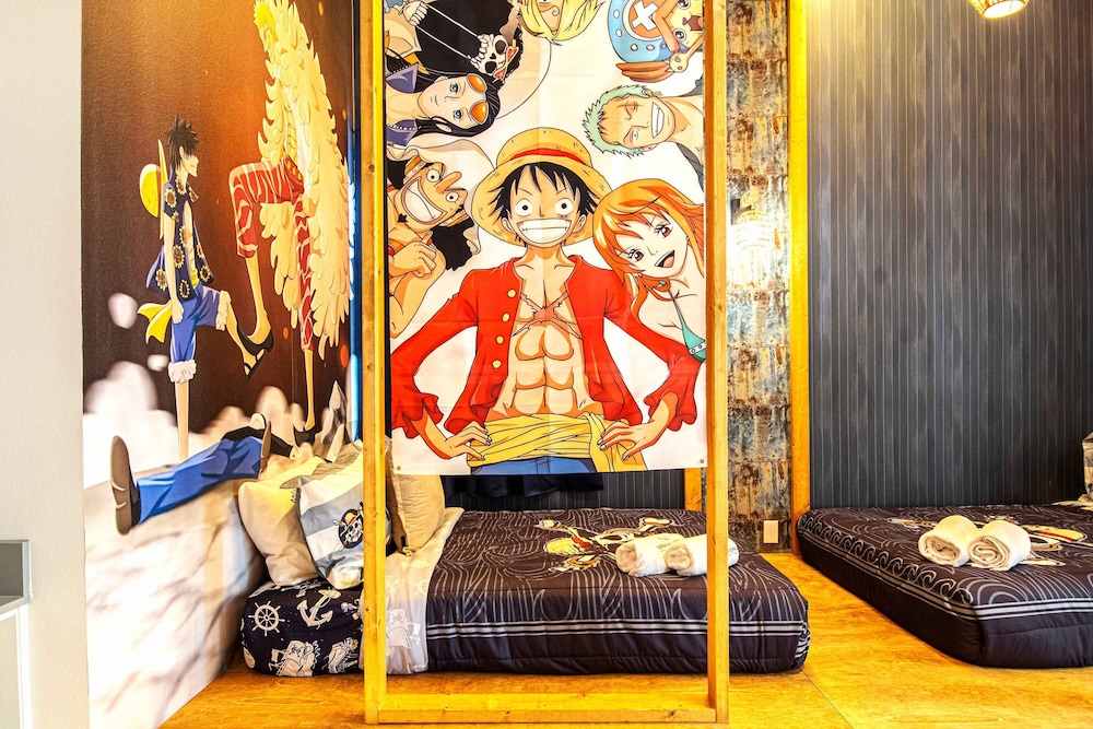Themed Kids' Rooms, Pool & Game Loft Near Disney
