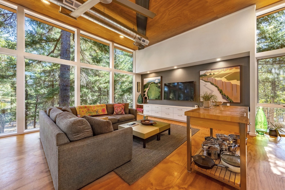 Happenstance Vineyards 2 Bedroom Home