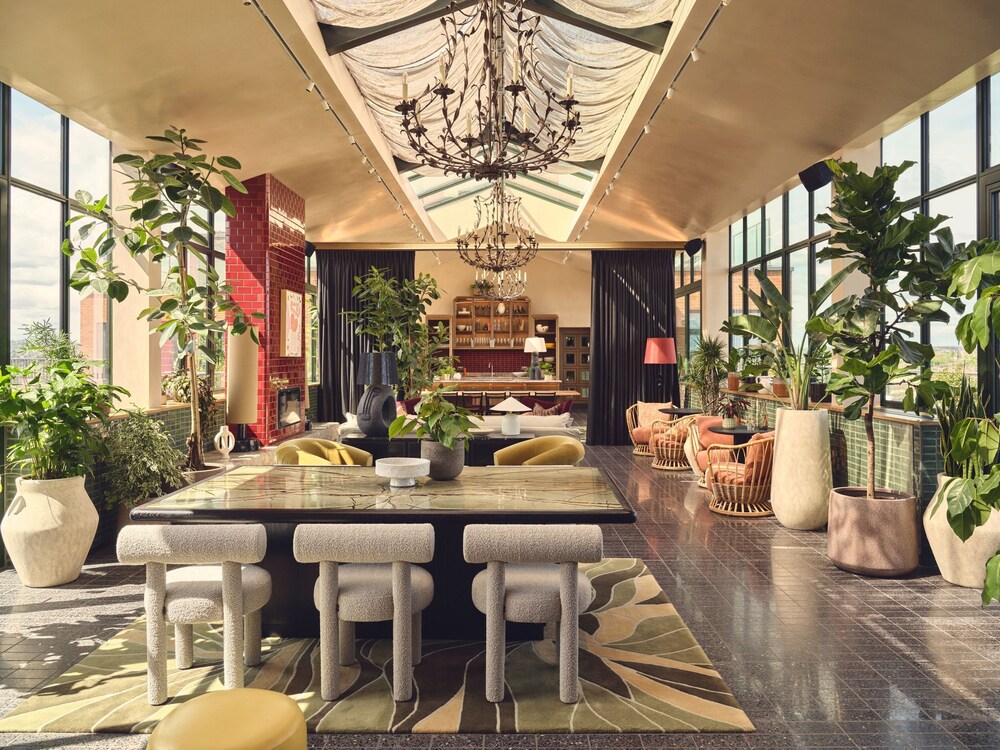 Refined London Haven