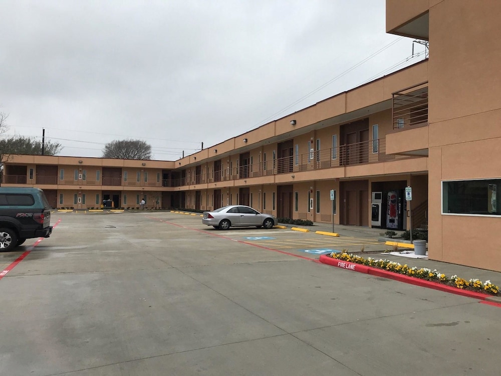 Crystal Inn - Sugar Land