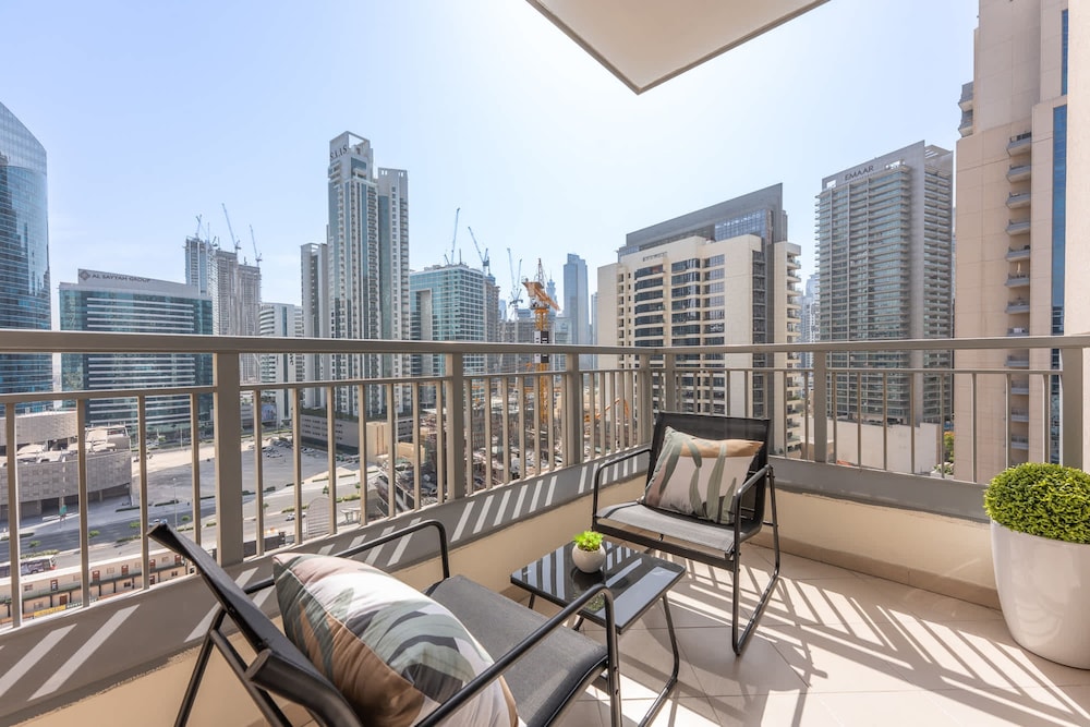 1 Bedroom and Situated Near Burj Khalifa and Dubai Mall