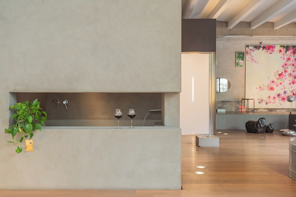 Design Loft With Private Parking by Rent all Como