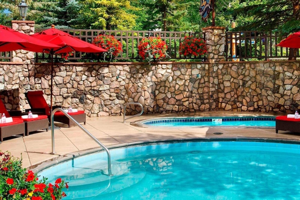 Ski in, Ski out 3 Bedroom in Beaver Creek Village With Excellent Mountain Views