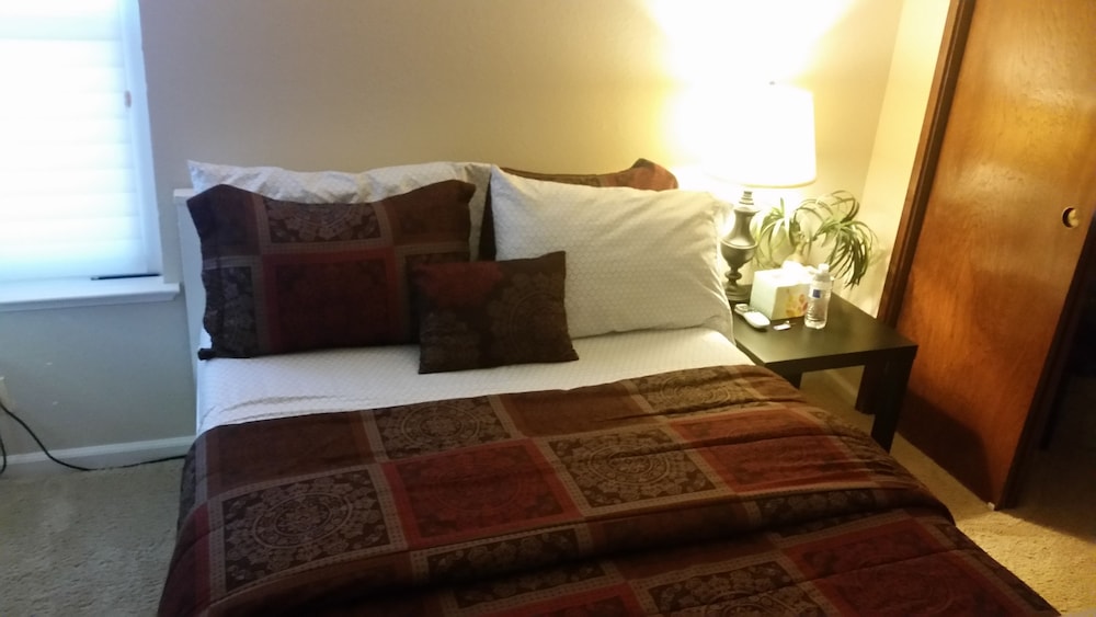Bed and Breakfast - Property Image 1