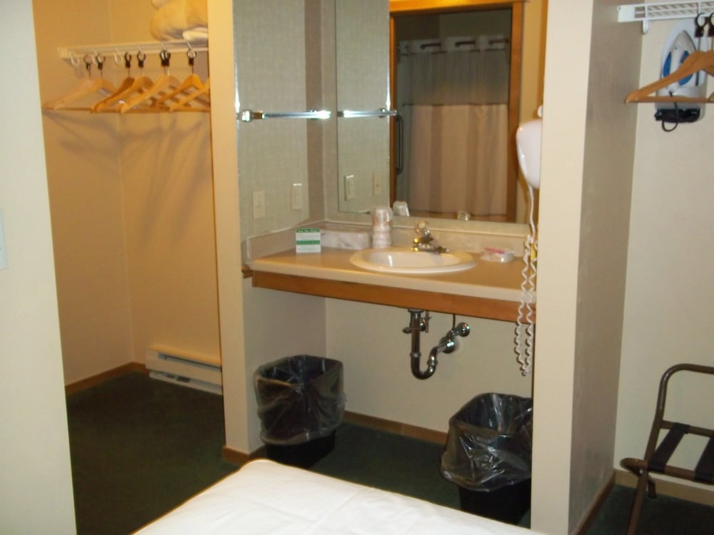 Homestead Suites
