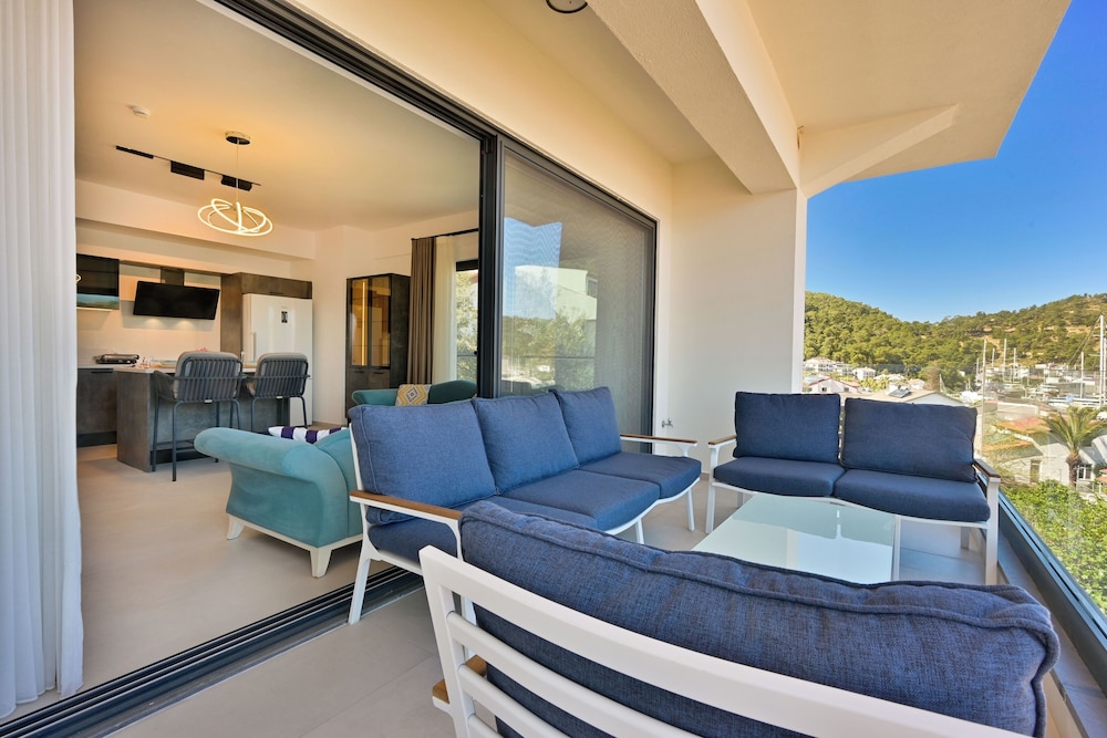 Hi Life Suites