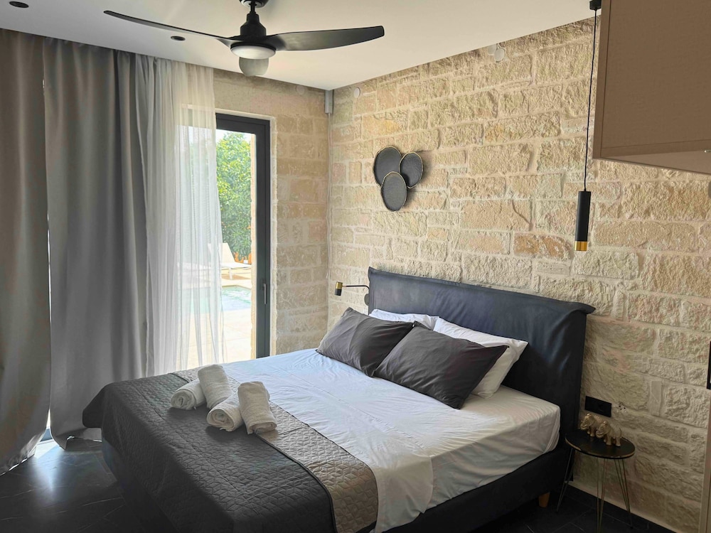 Panstel - Villa Aurora With Private Pool Jacuzzi