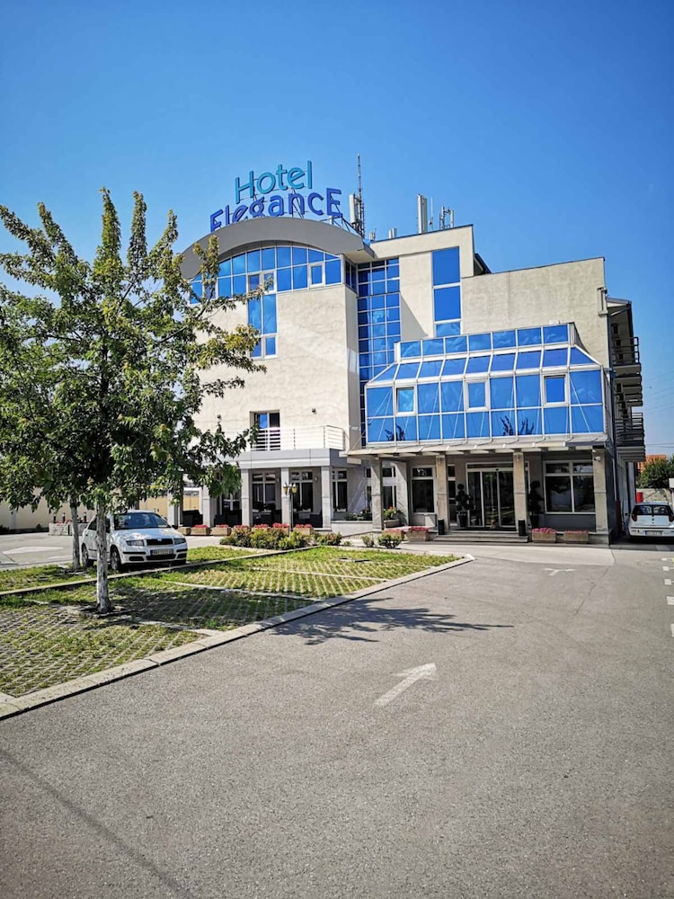 Elegance Hotel