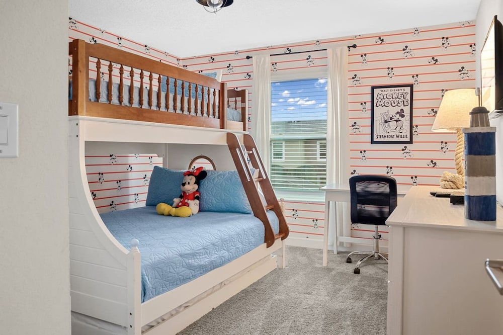 4345 Mickey s Townhome Storey Lake Pool