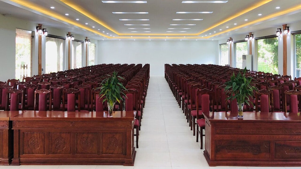 meeting & event spaces