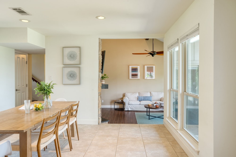 Travis by Avantstay Waterfront Lake Retreat