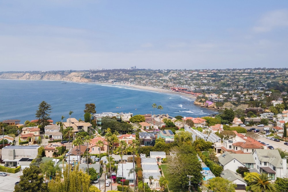La Jolla Living by Avantstay A+ Location Private Backyard Lounge