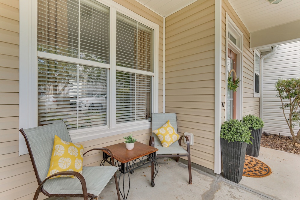 1 Mi to Dtwn Bluffton: Historic District Retreat