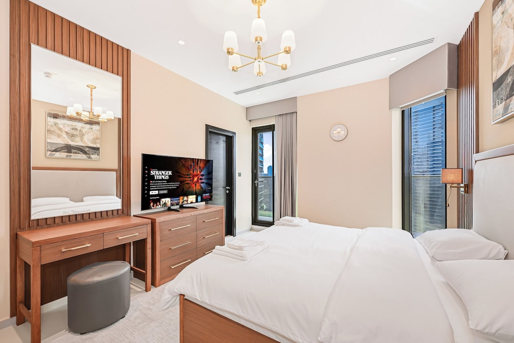 Elite Downtown Residence 2