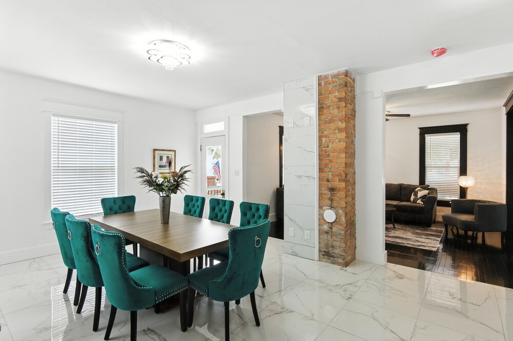 Historic Elegance In The Heart Of Elizabeth City 4 Bedroom Home