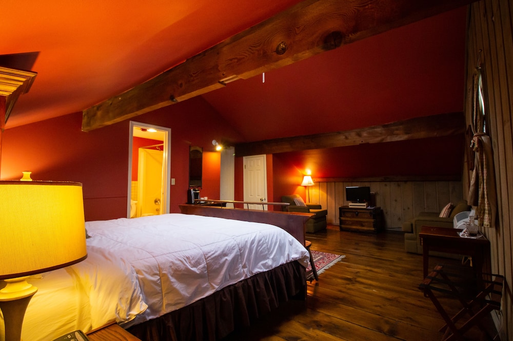 Delamater Inn