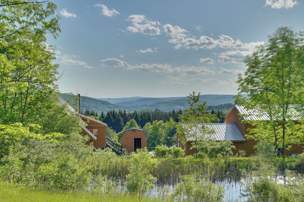 Cozy Catskills Studio Rental w/ Mountain Views!