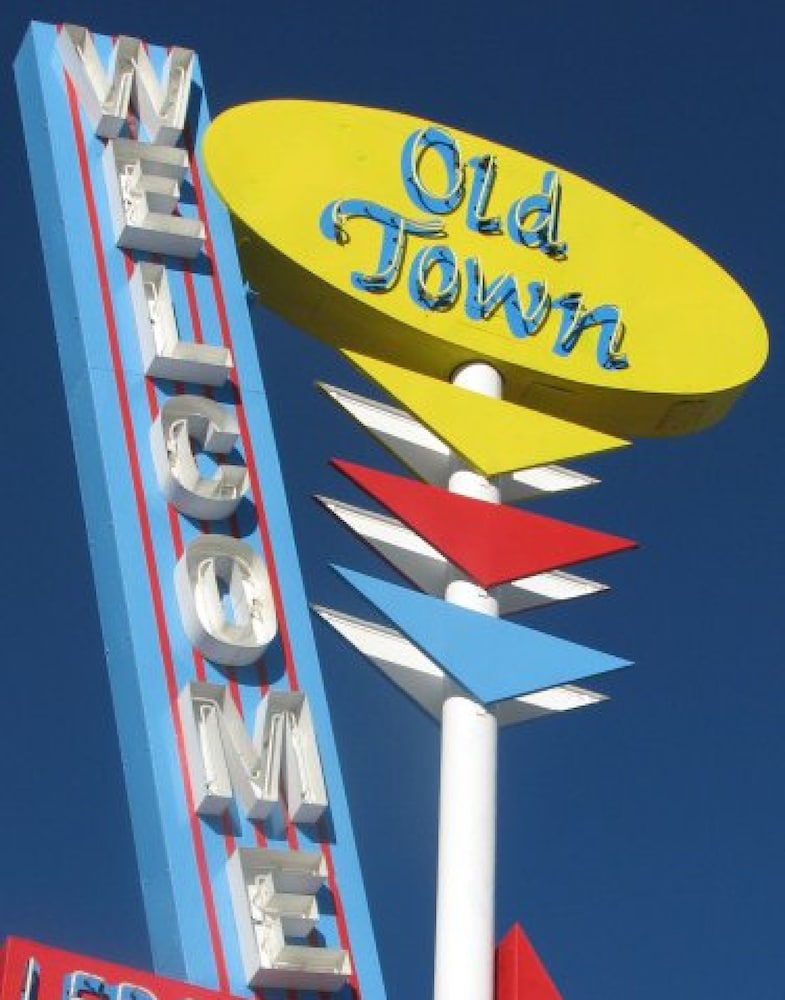 Cottonwood Hotel