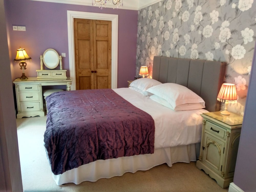 Newton Abbot Vacations - Oaklands Bed Breakfast - BB - Property Image 15