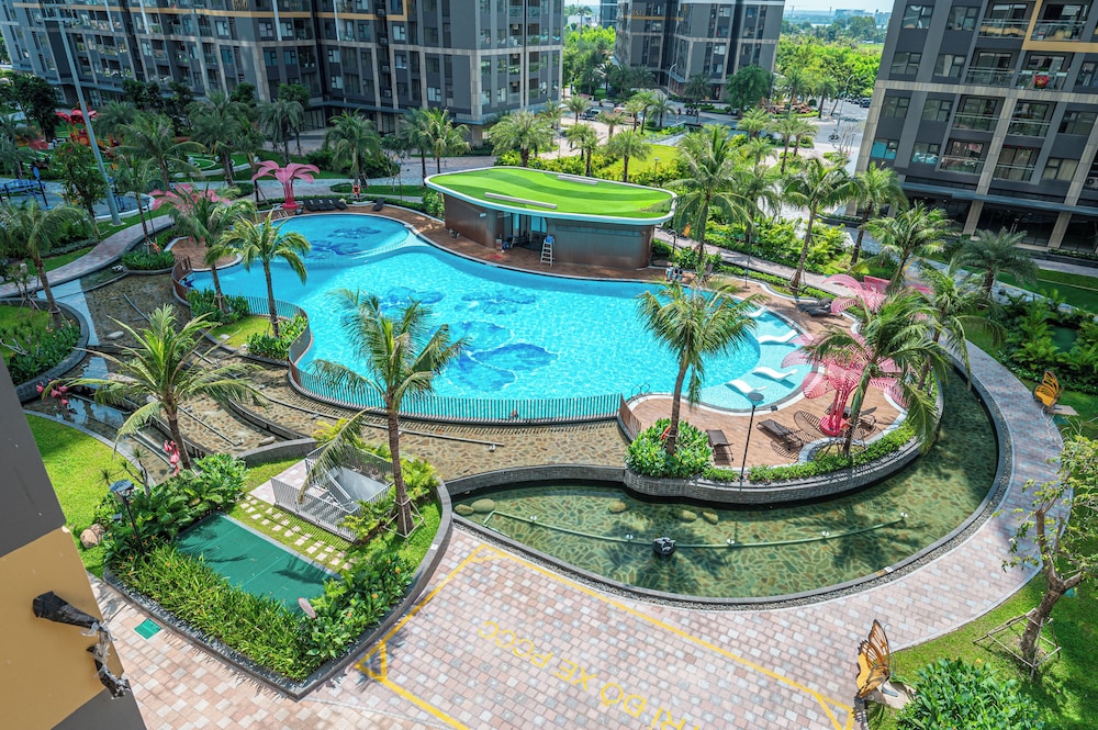 LA Nest 1bed with pool view big deal