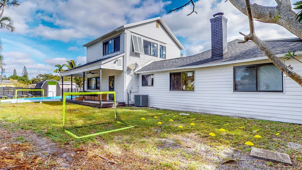 Casa Nirvana 4BR Home With Private Pool