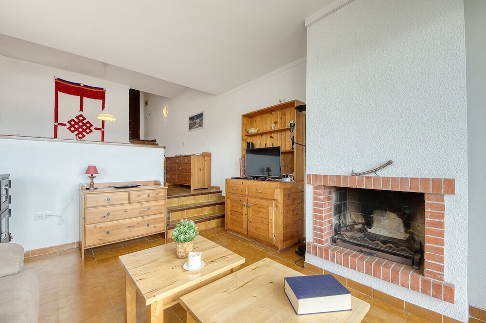 Apartment in Rosas Near Cap de Creus