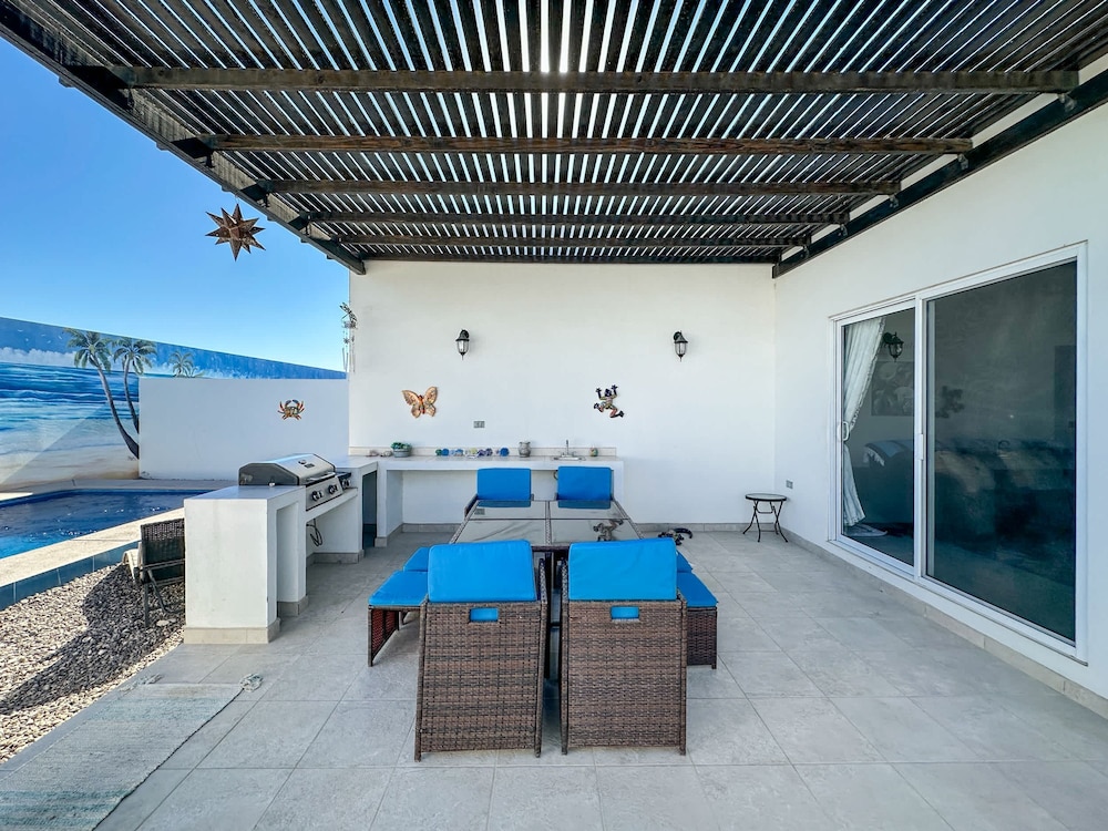 Modern 3BR Family Escape