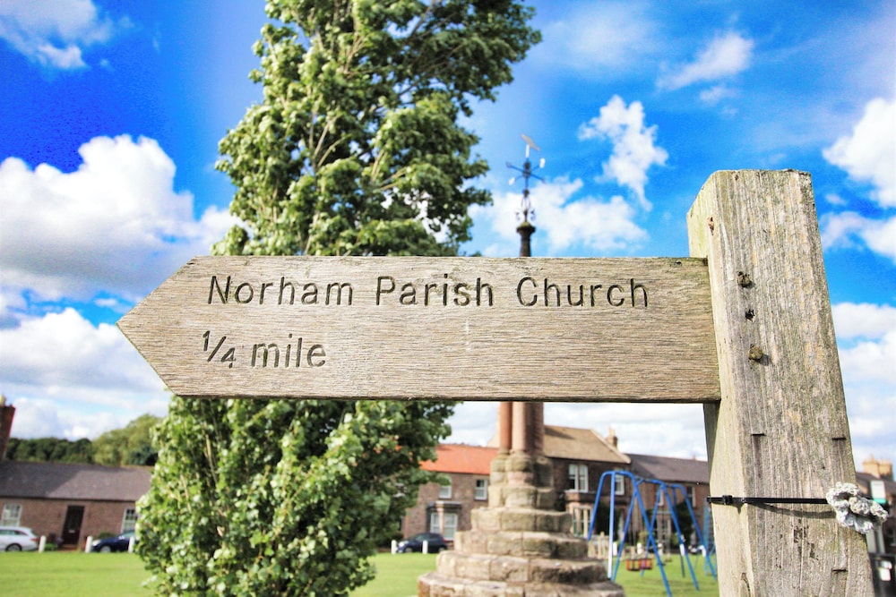 3 Bedroom 2 Bathroom Cottage Norham Berwick-upon-tweed -log Fire - Dog Friendly