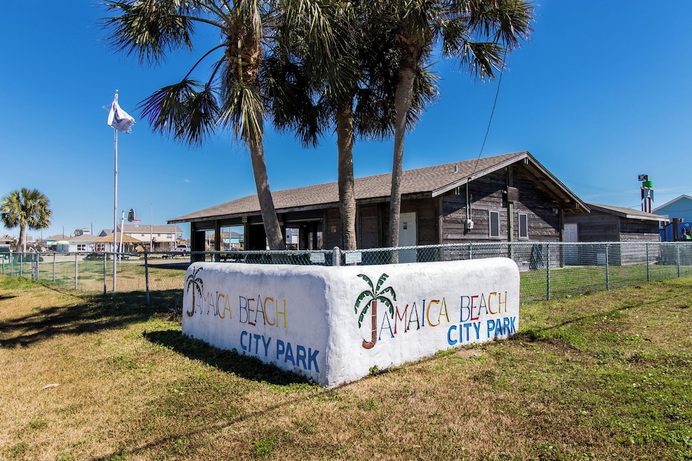 Turtle Nest by Ryson Vacation Rentals