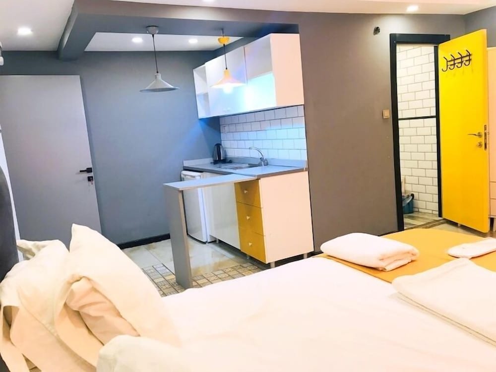 Almira Apart Otel İstanbul