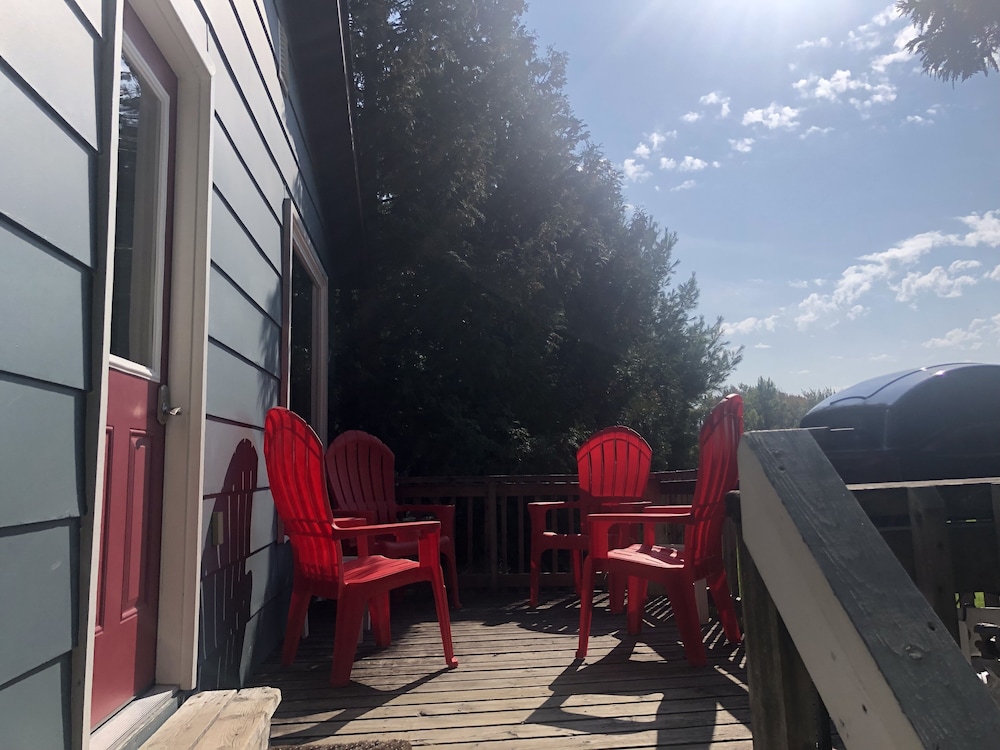 Staying by the Lakeside Cottages
