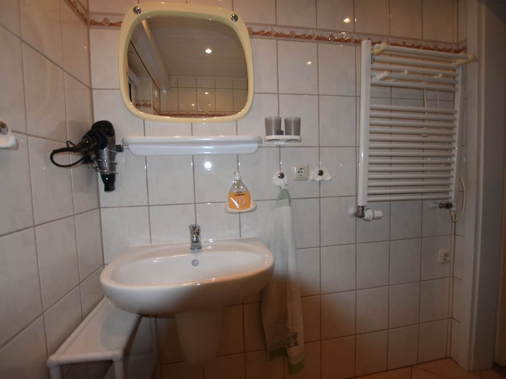 Schtsne Wohnung in Krtspelin in der Nhhe von Meer view 4